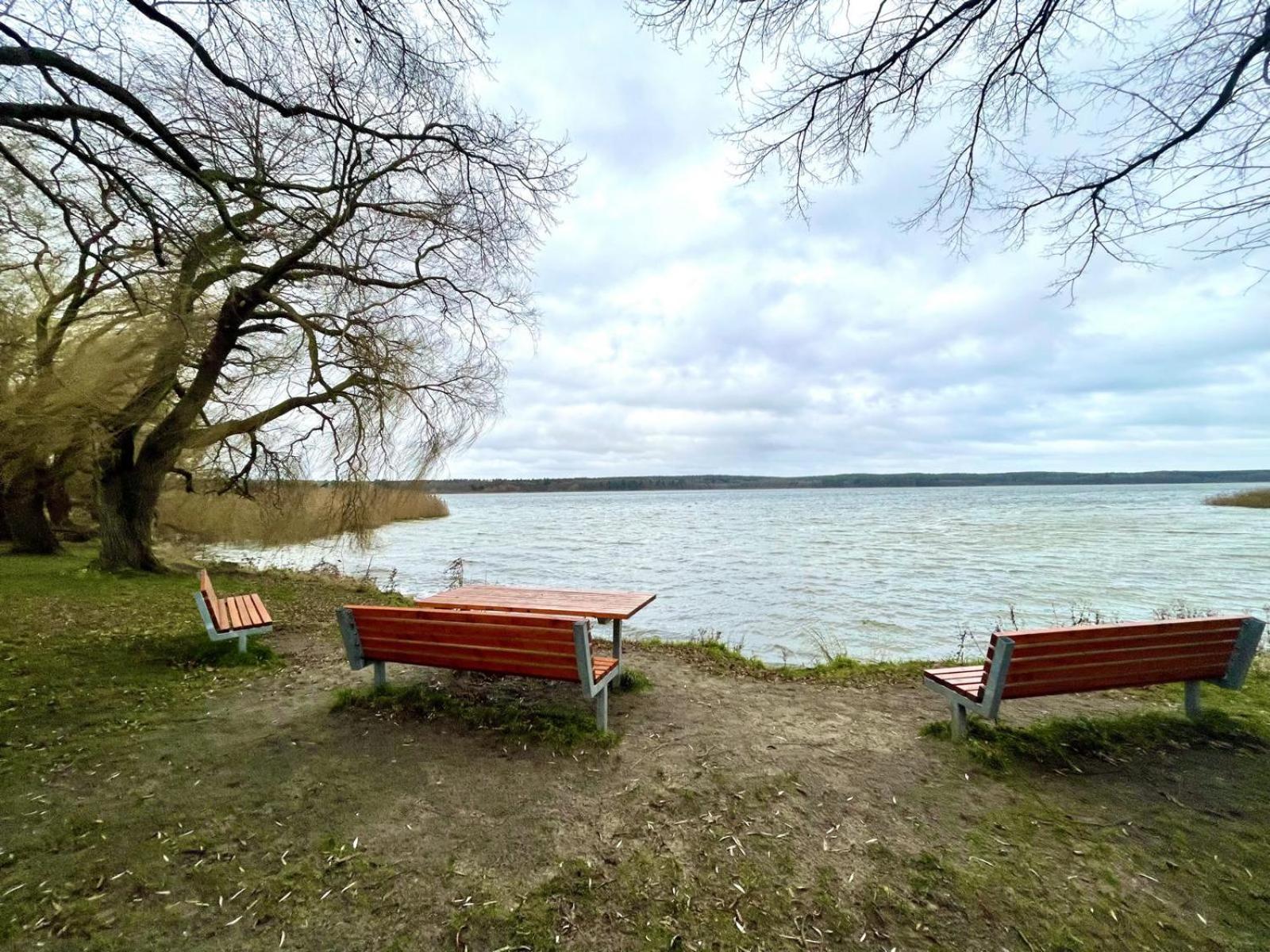 Alleenhuus Warin Exterior foto