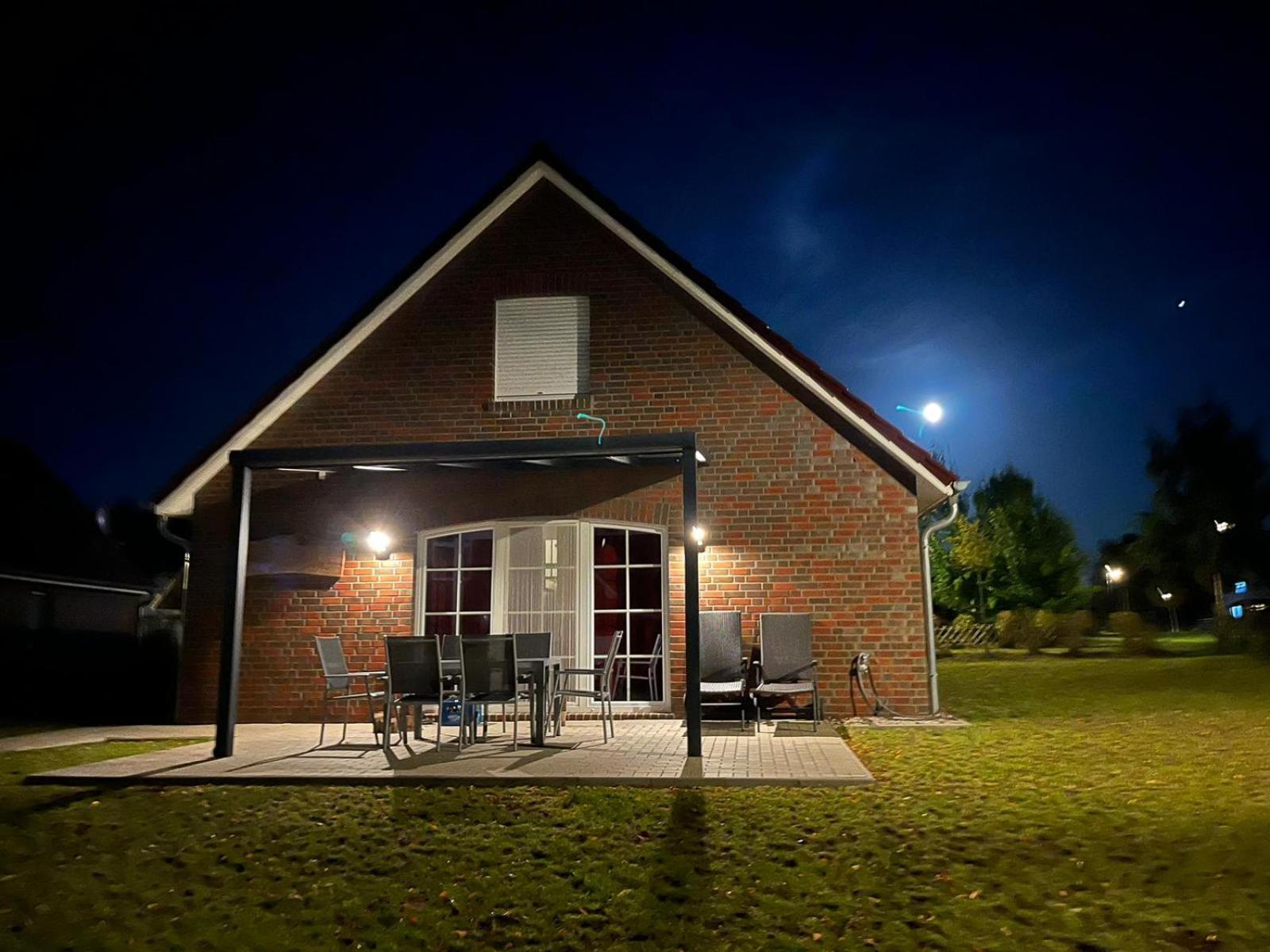 Alleenhuus Warin Exterior foto